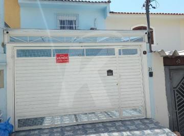 Casa · 95m² · 2 Quartos · 2 Vagas · Casa á Venda recém reformada, apenas 1.8 Km do Metrô e Shopping Tucuruvi.