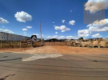 a4b7d841b9d5e7d8f756a99a31d51a2be3402bd2 · Área à venda no bairro Chácaras Tubalina E Quartel em Uberlândia