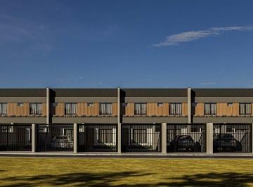 Casa · 71m² · 2 Quartos · 1 Vaga · Sobrado à venda no bairro Saguaçu - Joinville/SC