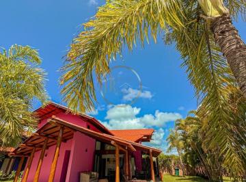 Casa · 350m² · 4 Quartos · 3 Vagas · Casa à Venda em Coroa Vermelha: 4 Suítes, 350m², R$1.672.000