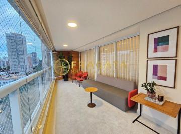 Apartamento · 172m² · 3 Quartos · 4 Vagas · Apartamento à venda com 172m² - 3 quartos sendo todos suítes reformado e 4 vagas em Perdizes / SP