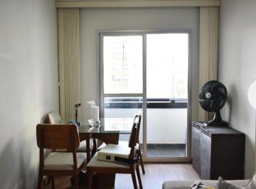 Apartamento de 2 quartos, São Paulo · Apartamento com 2 dormitórios e sacada na Chácara Inglesa