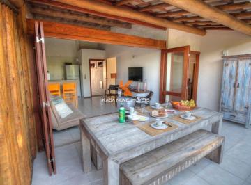 Foto 01 · Apartamento à venda em Mata de São João-BA, Praia do Forte: 2 quartos, 2 suítes, 2 salas, 3 banheiro