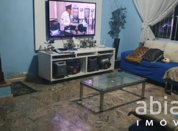 foto1 · Sobrado à venda com 3 dormitórios e 2 vagas  Espaçoso e bem localizado