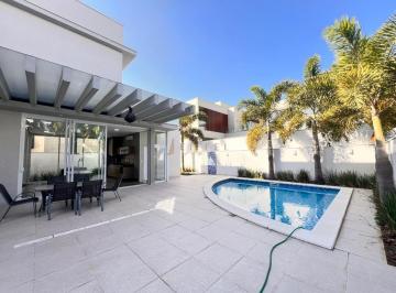Casa · 315m² · 3 Quartos · 4 Vagas · Casa à venda em Votorantim, Alphaville Nova Esplanada, com 3 suítes, com 315 m²