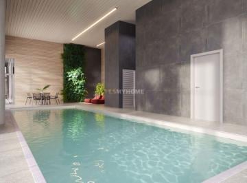 Piscina · Apartamento com 129m2, 3 quartos com uma suíte, duas vagas no Água Verde