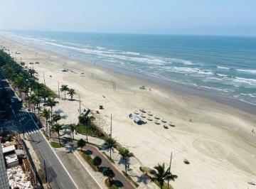 Apartamento · 174m² · 4 Quartos · 2 Vagas · Cobertura c/ 4 Dorm sendo 3 SUÍTES, FRENTE MAR, 179 m² de área útil. BAIRRO: CAIÇARA.