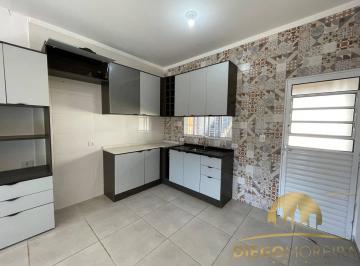 Casa · 150m² · 2 Quartos · 2 Vagas · Casa Térrea à Venda em Terra Preta – Próximo ao Centro!