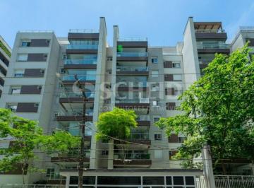 Apartamento · 217m² · 2 Quartos · 3 Vagas · Cobertura á Venda no Real Parque com 217m², 2 quartos sendo 2 suítes, 3 vagas.