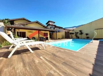 Casa · 237m² · 3 Quartos · 2 Vagas · Casa em Rua Dourado - Mar Verde - Caraguatatuba/SP