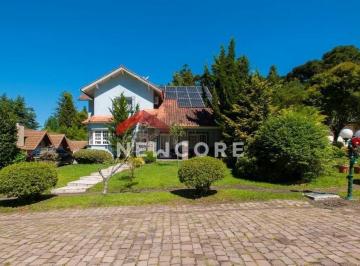 Casa · 400m² · 4 Quartos · 2 Vagas · Casa de condomínio em  Alameda Saint Moritz - Centro - Canela/RS