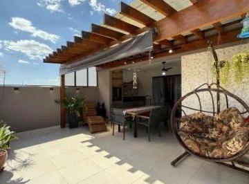 Casa · 158m² · 3 Quartos · 1 Vaga · Casa à venda, Bairro Martins - Uberlândia/MG