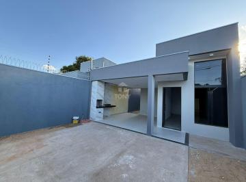 Casa · 107m² · 3 Quartos · 2 Vagas · Casa Espaçosa à Venda no Aureny III