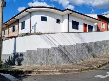 Casa · 94m² · 2 Quartos · 1 Vaga · Casa de Esquina