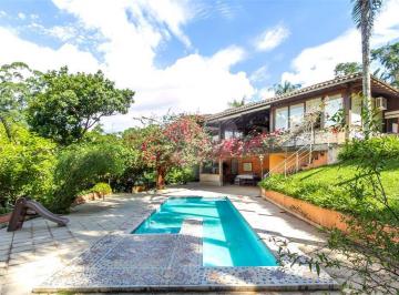 Casa · 600m² · 3 Quartos · 5 Vagas · Condomínio com 3 quartos à venda em Condomínio Iolanda - SP