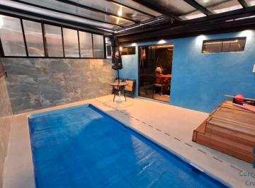 Foto 42 · Triplex com piscina padrão, em região privilegiada, 900mtrs parque BACACHERI em Curitiba PR