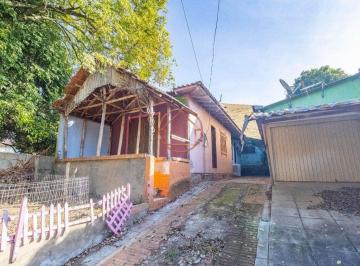 Casa · 98m² · 4 Quartos · 3 Vagas · Terreno grande com casas no Morro Santana, ao lado do Atacado Cestto