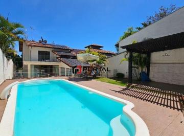 Casa · 202m² · 3 Quartos · 6 Vagas · Casa com 3 dormitórios à venda, 202 m² por R$ 1.490.000,00 - Granja Viana - Carapicuíba/SP