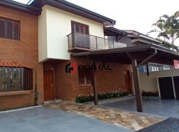Casa · 287m² · 4 Quartos · 3 Vagas · Belíssima Casa à Venda no Condomínio São Paulo II - Granja Viana, Cotia