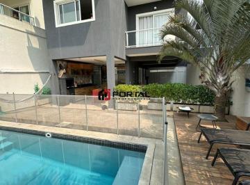 Casa · 232m² · 4 Quartos · 5 Vagas · Casa com 4 dormitórios à venda, 232 m² por R$ 1.800.000 - Granja Viana - Cotia/SP