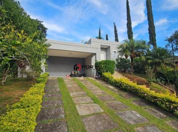 Casa · 218m² · 3 Quartos · 4 Vagas · Casa com 3 dormitórios para venda e locação, 218 m²  Granja Viana.