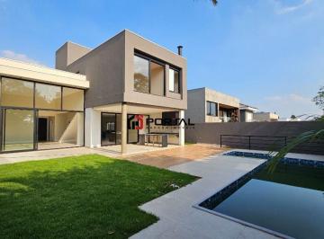 Casa · 308m² · 4 Quartos · 4 Vagas · Casa com 4 dormitórios à venda, 308 m² por R$ 3.700.000,00 - Alphaville Granja Viana - Carapicuíba/S