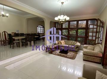 Casa · 250m² · 3 Quartos · 4 Vagas · Casa a venda no Castelo 3 quartos, suite e picina