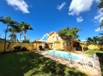 Casa · 864m² · 3 Quartos · 4 Vagas · 
                                Casa em Peruíbe
                            