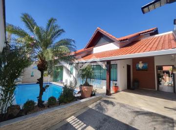 Casa · 282m² · 4 Quartos · 2 Vagas · 
                                Casa em Peruíbe
                            