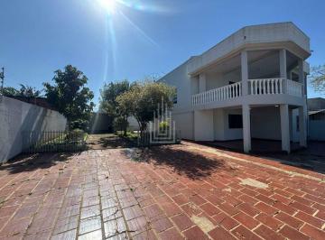 Casa · 308m² · 4 Quartos · 3 Vagas · Sobrado à venda no Jardim Alice em Foz do Iguaçu PR.