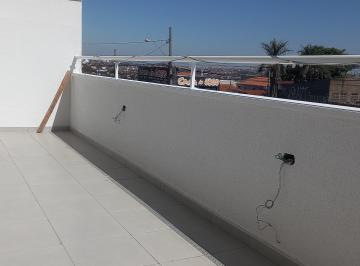 Amplo terraço em L · Apartamento Altos do Trujilo - Garden no térreo com espaço gramado no térreo - 1 vaga
