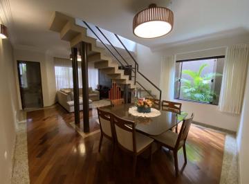 Casa · 136m² · 3 Quartos · 2 Vagas · Sobrado no Jardim Textil a Venda de 136m² com 3 quartos