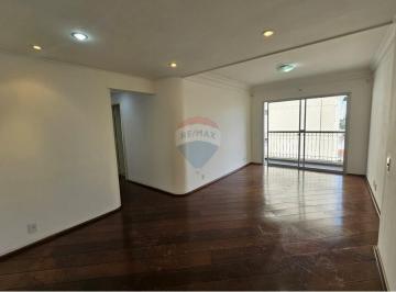 Apartamento · 95m² · 3 Quartos · Excelente apartamento para locação em Moema.