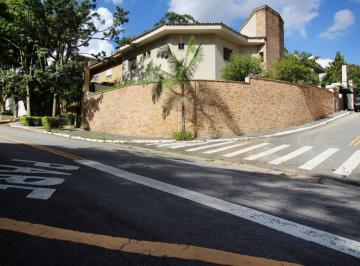 Casa · 313m² · 4 Quartos · 4 Vagas · Residência de alto padrão em um dos condomínios mais cobiçados do Morumbi.