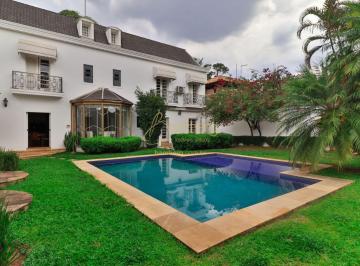 Casa · 690m² · 5 Quartos · 4 Vagas · Casa estilo francês, 5 dormt/4suítes/ escritório/ lazer com piscina , salão de festas, churrasqueira