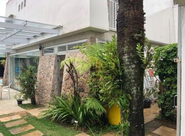 Casa · 620m² · 4 Quartos · 5 Vagas · Brooklin, casa com  4 suítes, 620 de construção e 1000 m² de terreno, com muito verde