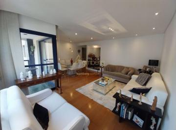 Apartamento · 120m² · 3 Quartos · 2 Vagas · O espaço é amplo neste Apartamento na Vila Andrade, próximo ao shopping Jardim Sul.