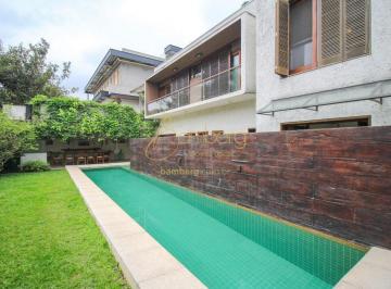 Casa · 495m² · 5 Quartos · 4 Vagas · Maravilhosa Casa Com 5 Dormitórios Em Rua Fechada Na Cidade Jardim.