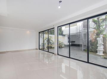 Casa · 373m² · 3 Quartos · 3 Vagas · Casa com 3 quartos (2 suítes) na Granja Julieta