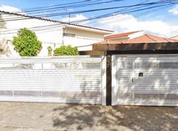 Casa · 234m² · 3 Quartos · 3 Vagas · Casa térrea, com 3 dormitórios, 1 suíte e 3 vagas.