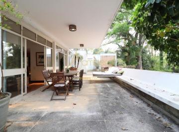 Casa · 620m² · 4 Quartos · 5 Vagas · Casa com muita área verde e conforto