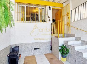Casa · 86m² · 2 Quartos · 1 Vaga · SCasa na região do Jardim Aeroporto, com dois dormitórios e 1 vaga de garagem.