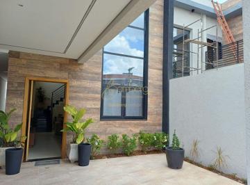 Casa · 250m² · 5 Quartos · 3 Vagas · CASA A VENDA COM ACABAMENTO IMPECÁVEL