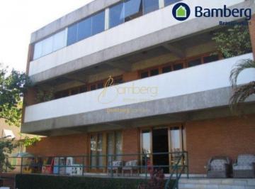 Casa · 750m² · 5 Quartos · 1 Vaga · Casa de 5 dormitorios no jardim Leonor