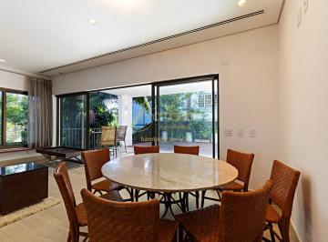 Casa · 649m² · 4 Quartos · 4 Vagas · Casa de condomínio semi mobiliada - nova, 4 suítes, salas integradas, jardim, 4 vagas