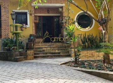 Casa · 500m² · 4 Quartos · 4 Vagas · EXCELENTE CASA TÉRREA 3 SUÍTES, LICING COM LAREIRA, SALA DE JANTAR, COPA COZINHA, APTO PARA HOSPEDES