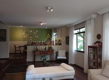 Apartamento · 259m² · 4 Quartos · 3 Vagas · Apartamento com 4 amplos dormitórios, 2 suítes e repleto de armários