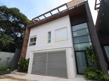 Casa · 435m² · 3 Quartos · 2 Vagas · Condomínio na Chácara Flora, 3 suítes,  2 vagas, piscina, espaço fitness....