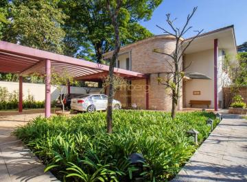 Casa · 667m² · 5 Quartos · 6 Vagas · Casa com lindo projeto e muito jardim no miolo do Alto da Boa Vista