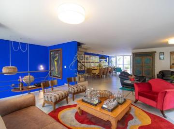 Casa · 300m² · 4 Quartos · 6 Vagas · CASA EM CONDOMINIO 300M² (4 SUÍTES, JARDIM, ÁREA GOURMET, 6 VAGAS) PRÓXIMO AO PARQUE DO CORDEIRO
